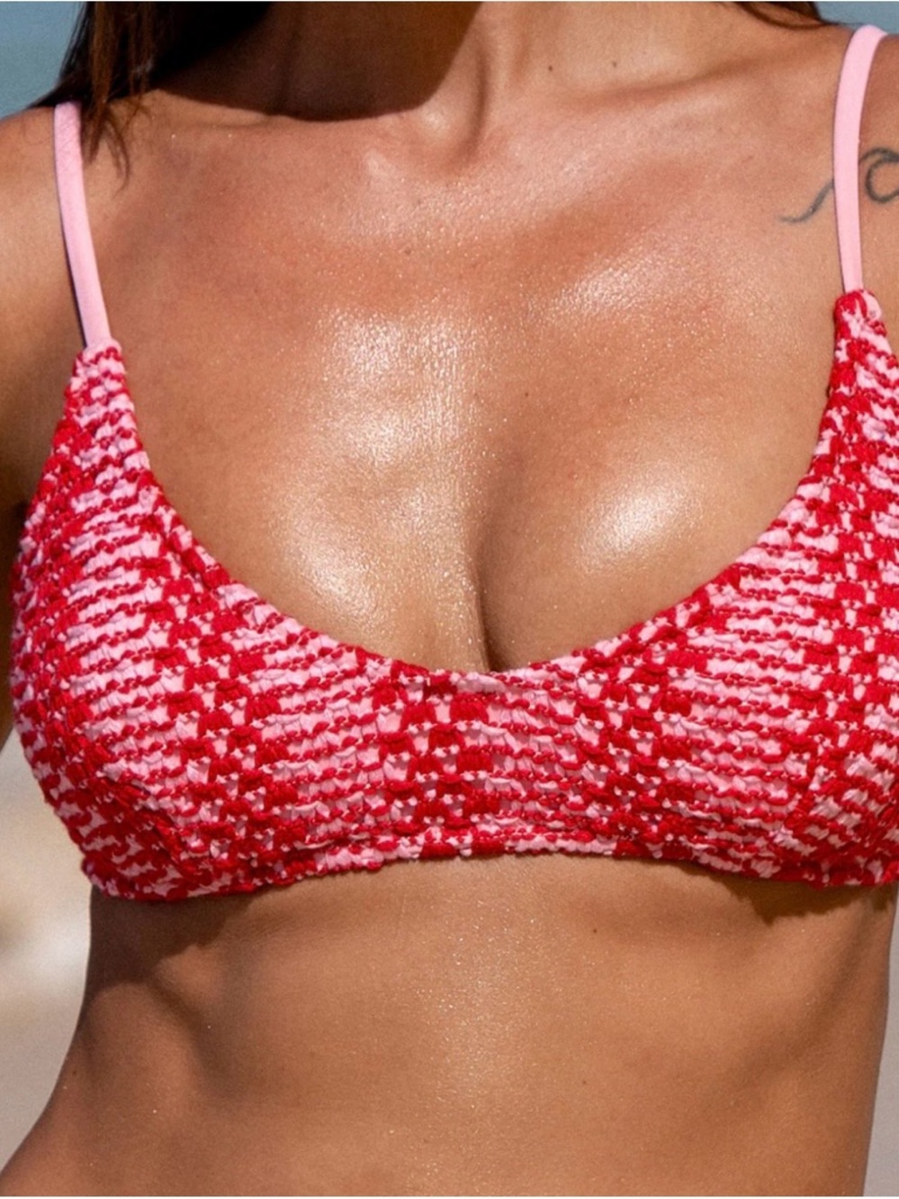 Berlook | Textured Bikini Set - Picture 4 of 9
